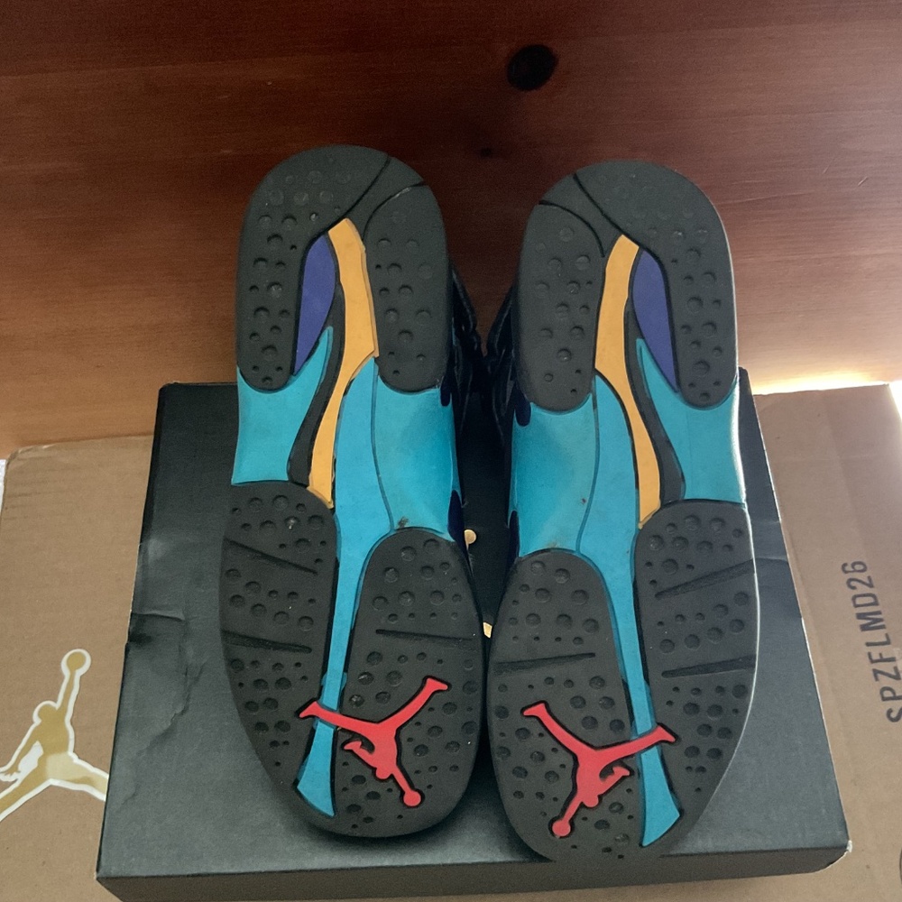 Kids Jordan Retro 8 Size 2Y - Picture 9 of 11